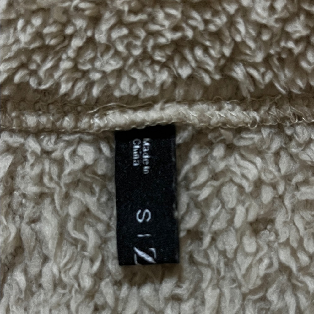 Cozy Tan Sherpa Lounge Set - Picture 3 of 8